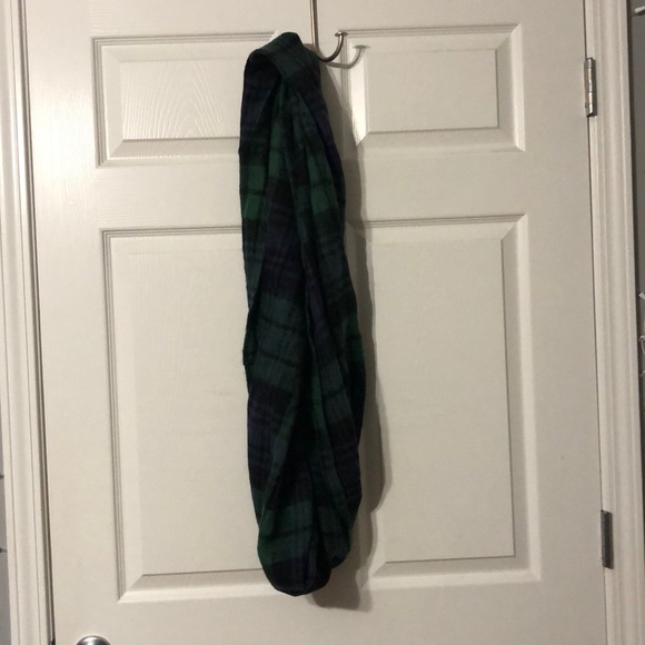 Scarf - Picture 2 of 2